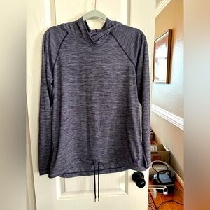 Under armor, New without tags‎ women’s size medium loose hoodie. Heat gear.